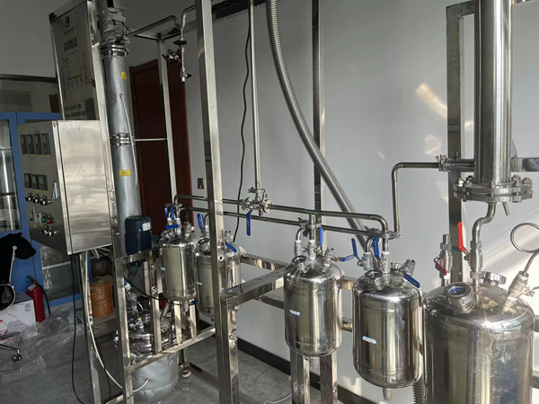 衛生級精餾塔設備